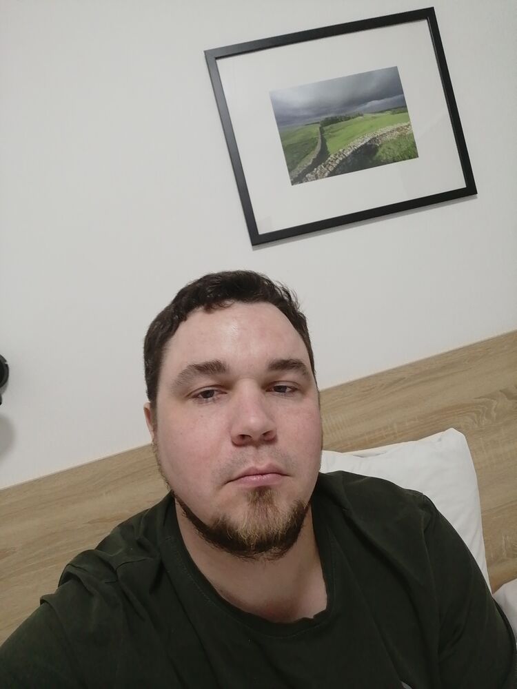  49743097  , 27 ,    