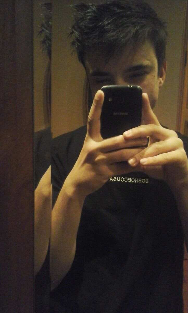  22122687  , 26 ,    