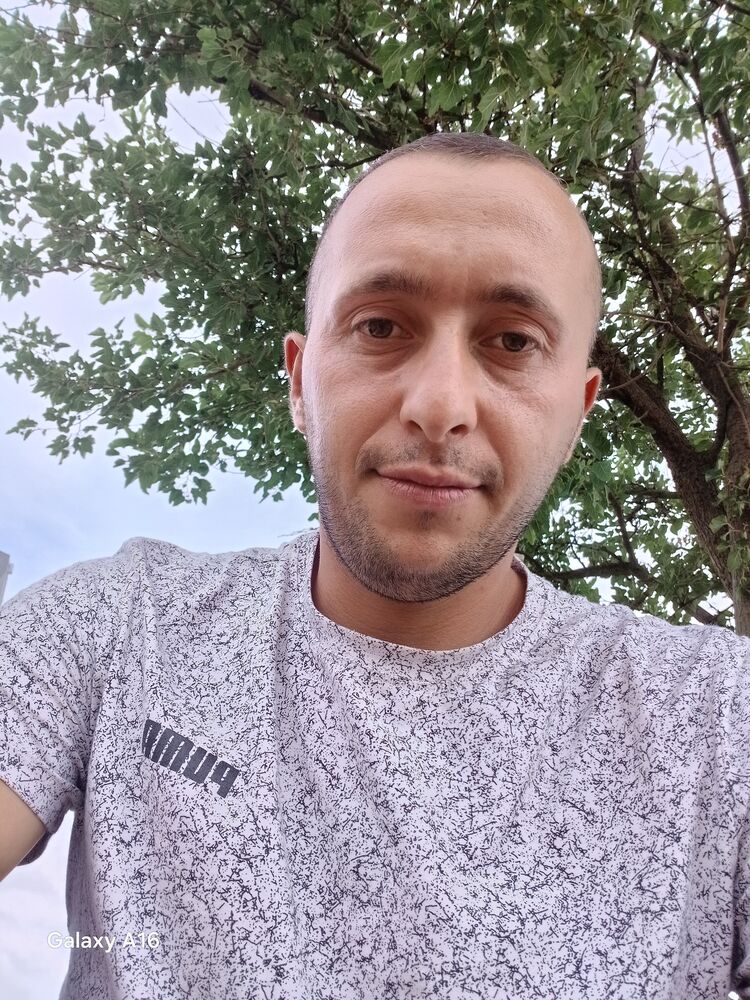  53083987  Zidan, 29 ,    
