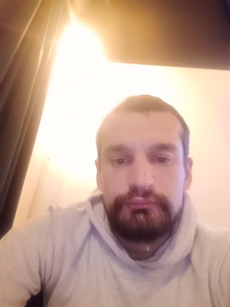  ,   Ivan, 33 ,   ,   