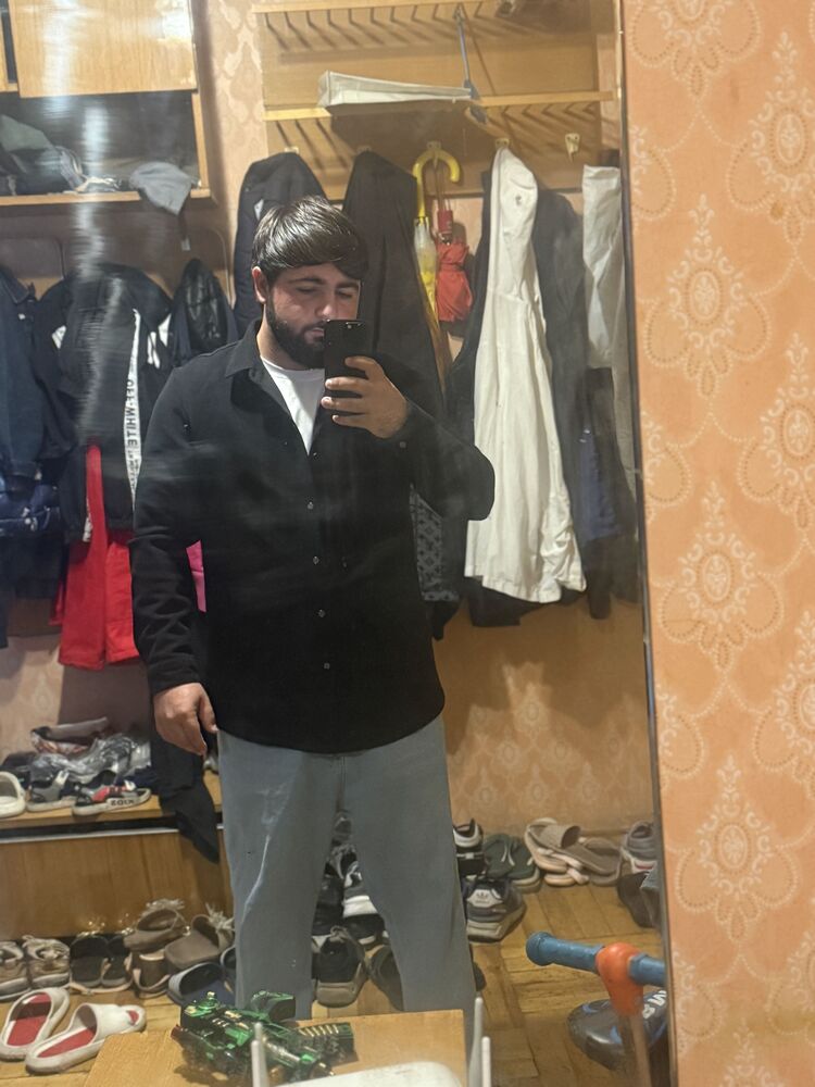  54123347  Arman, 24 ,    