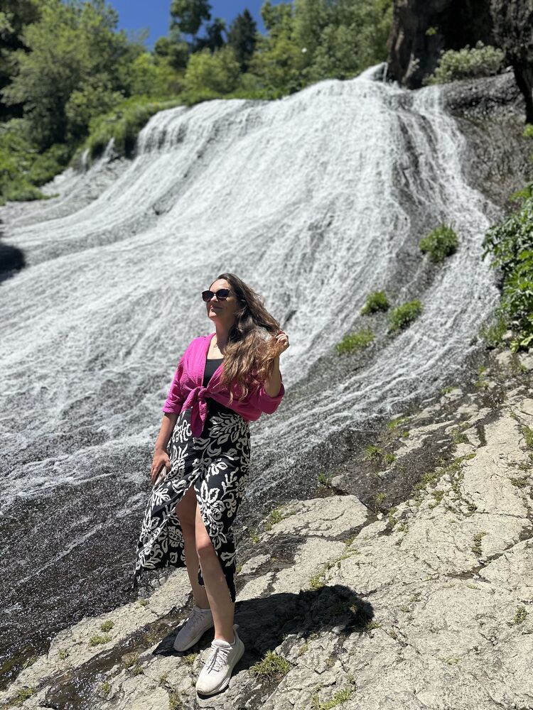  43835147  , 37 ,    -