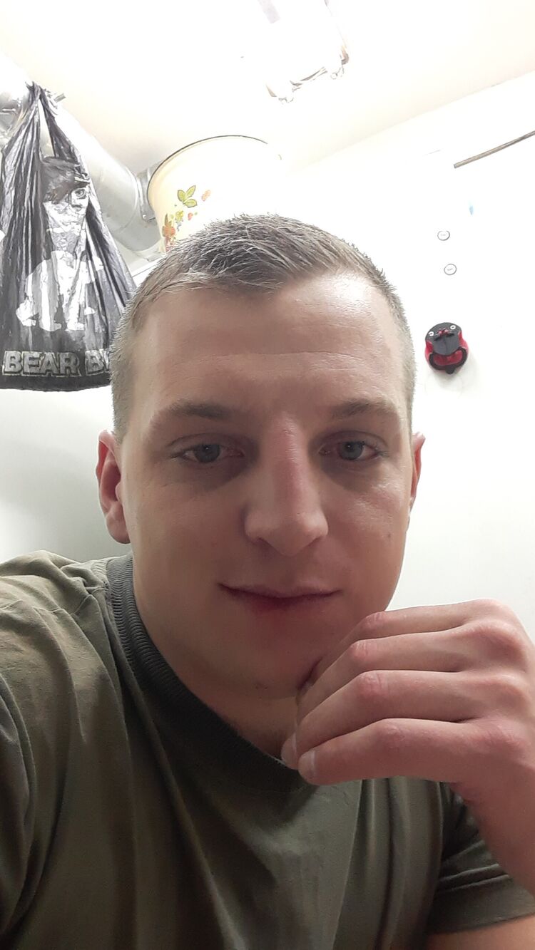  32313487  , 27 ,    