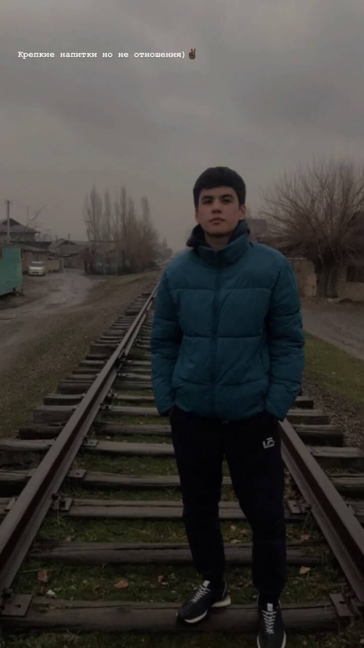  41234937  Abdul, 19 ,    