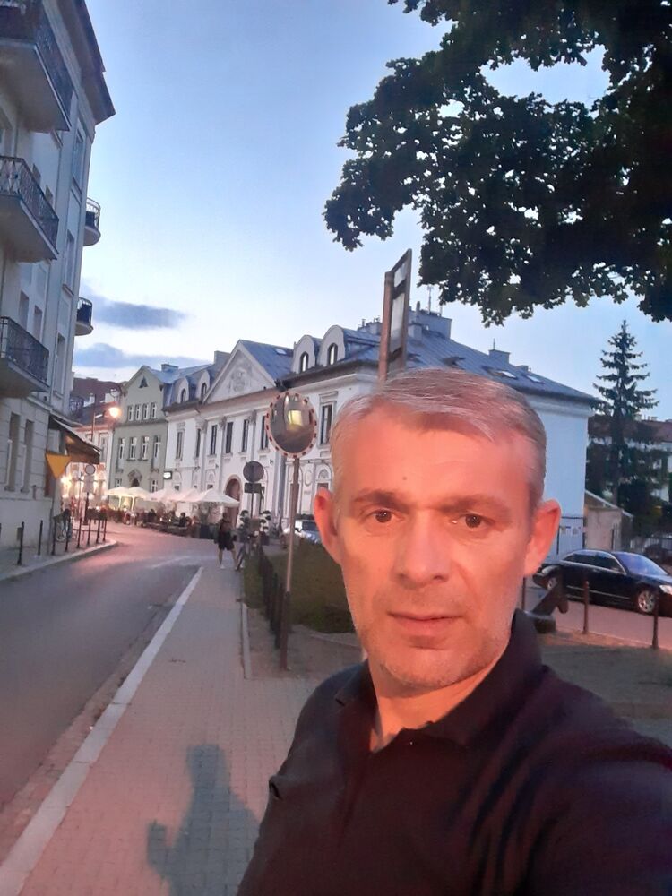  23605177  Alex, 50 ,    