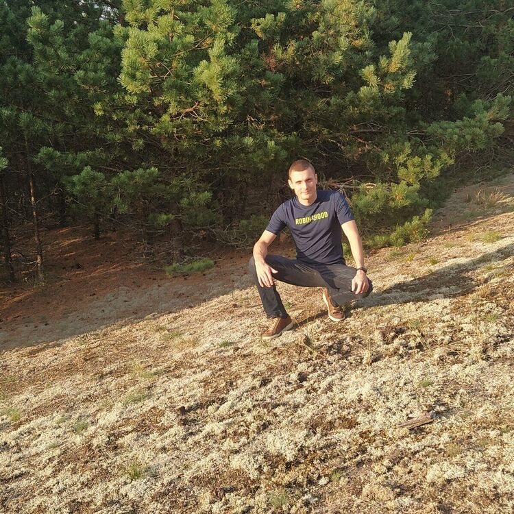 Winnipeg,   Ruslan, 37 ,   ,   , c 