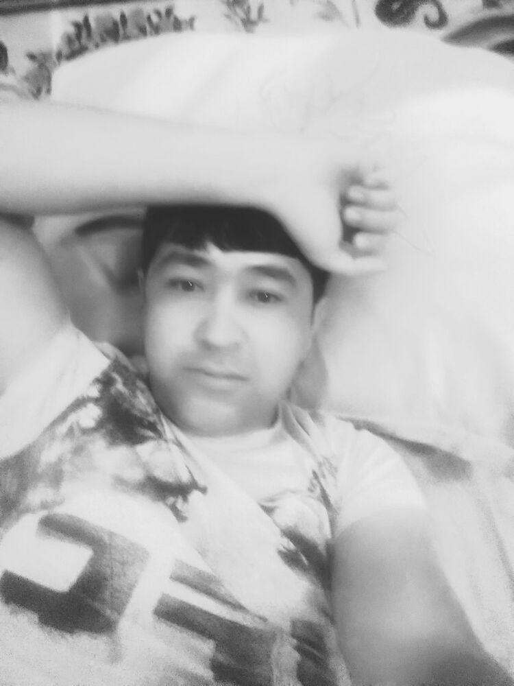  18906817  Alek, 36 ,    