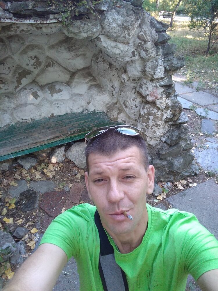  21015847  Ruslan, 41 ,    