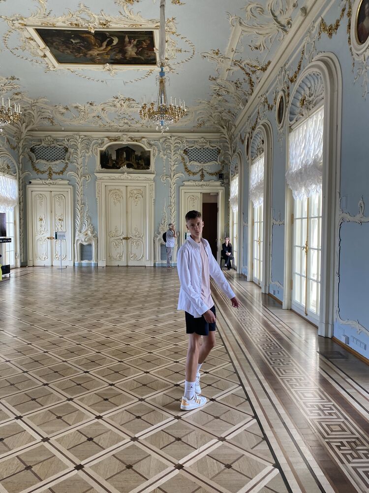  28388517  , 21 ,    -