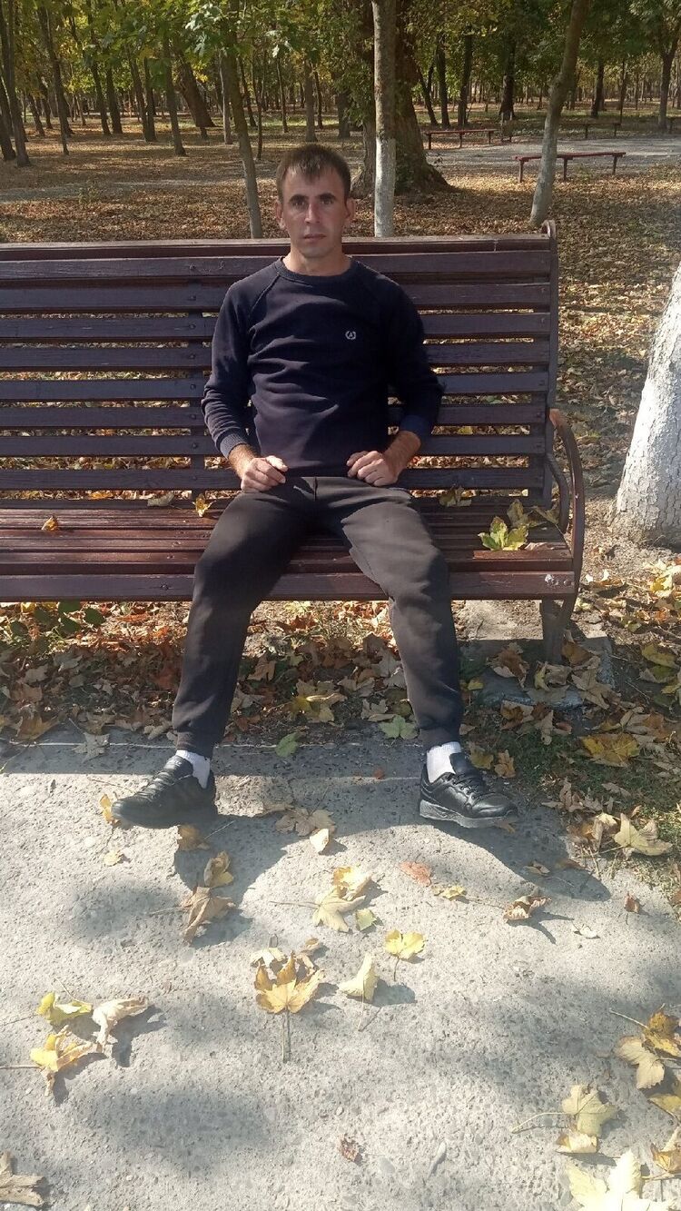  49228527  , 38 ,    
