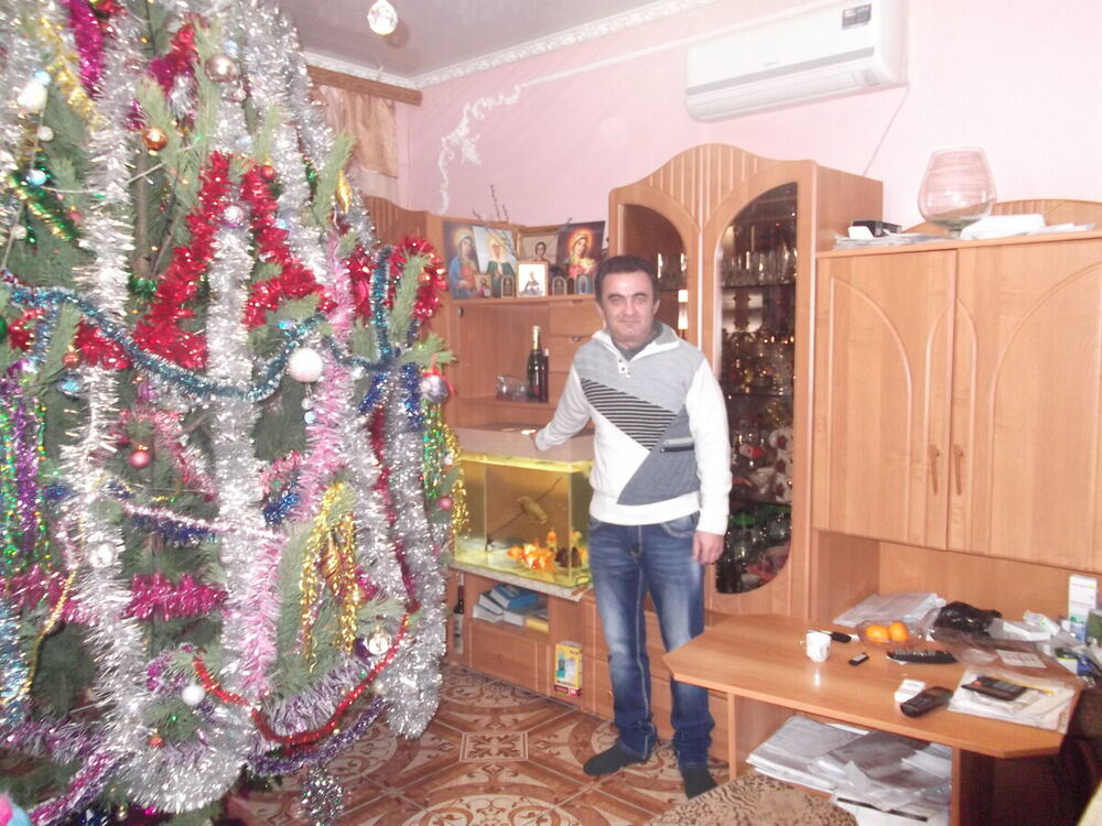  21516637  Vartan, 50 ,     