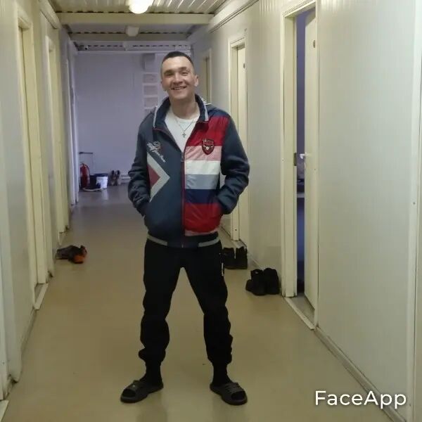  27011097  , 36 ,    