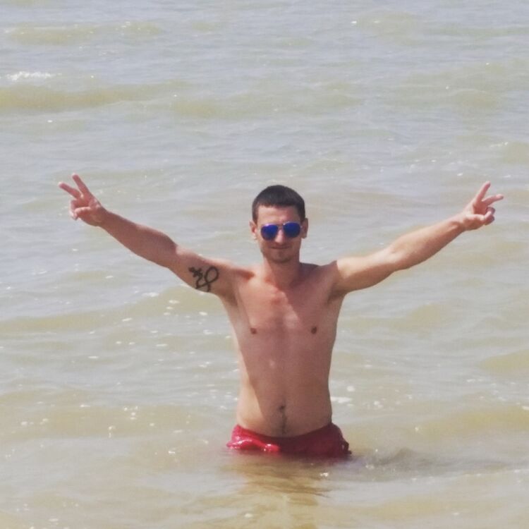  --,   , 33 ,   