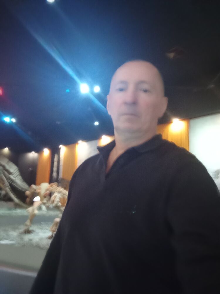  ,   Pavel, 53 ,   c 