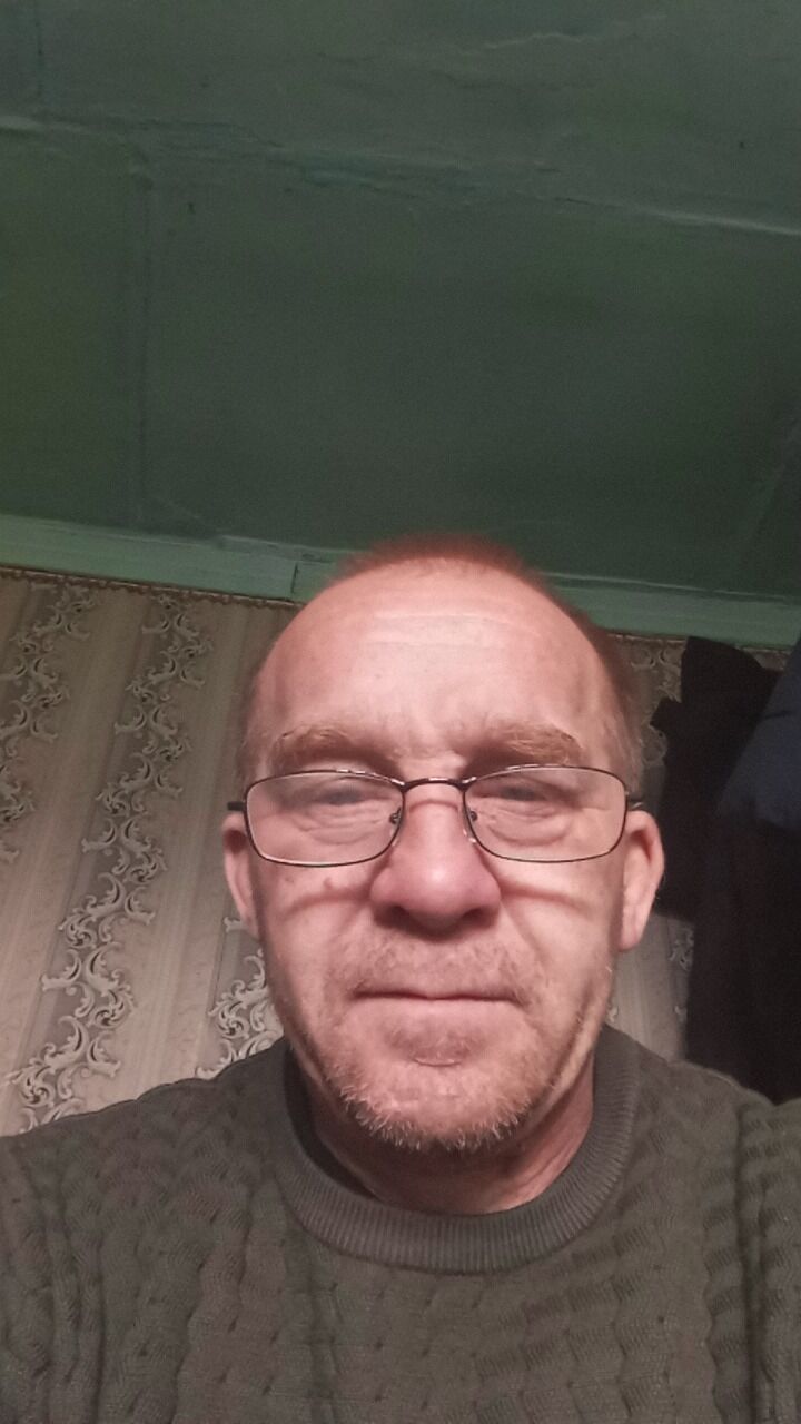  46382927  , 52 ,    -