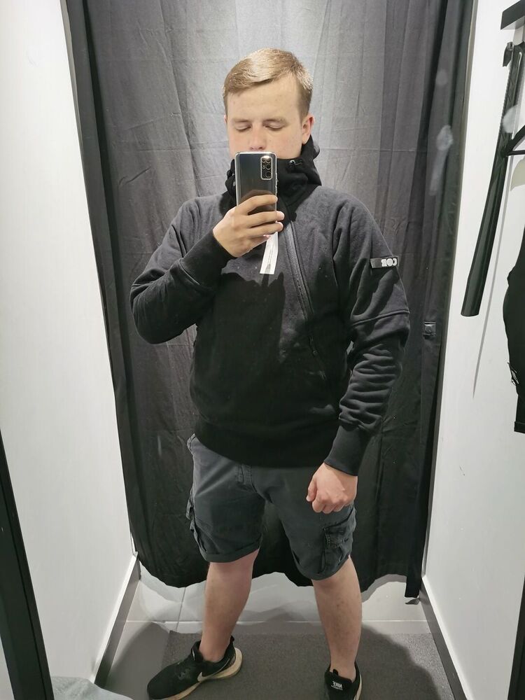  29357477  , 28 ,    