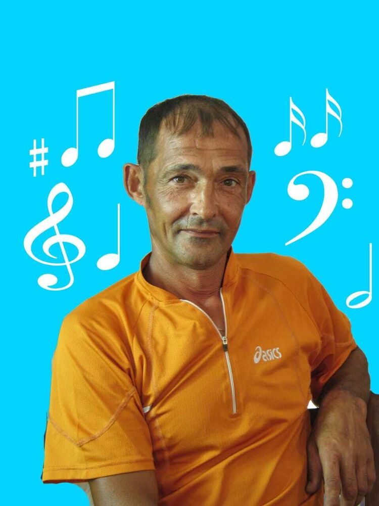  ,   Viktor, 54 ,   ,   