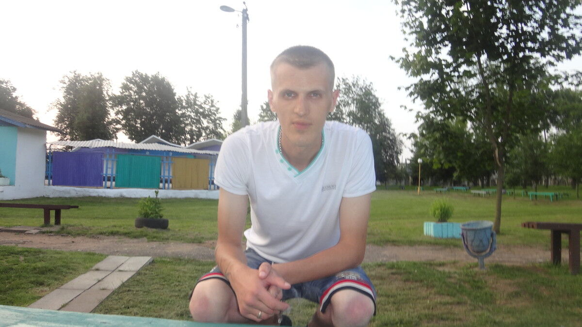  ,   Aleks, 33 ,   