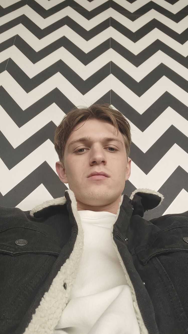  52929917  Sasha, 25 ,    