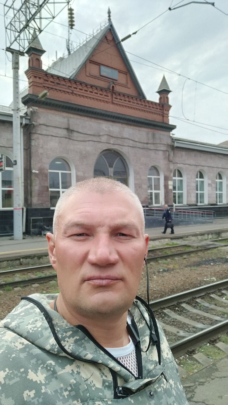  39167267  , 46 ,    