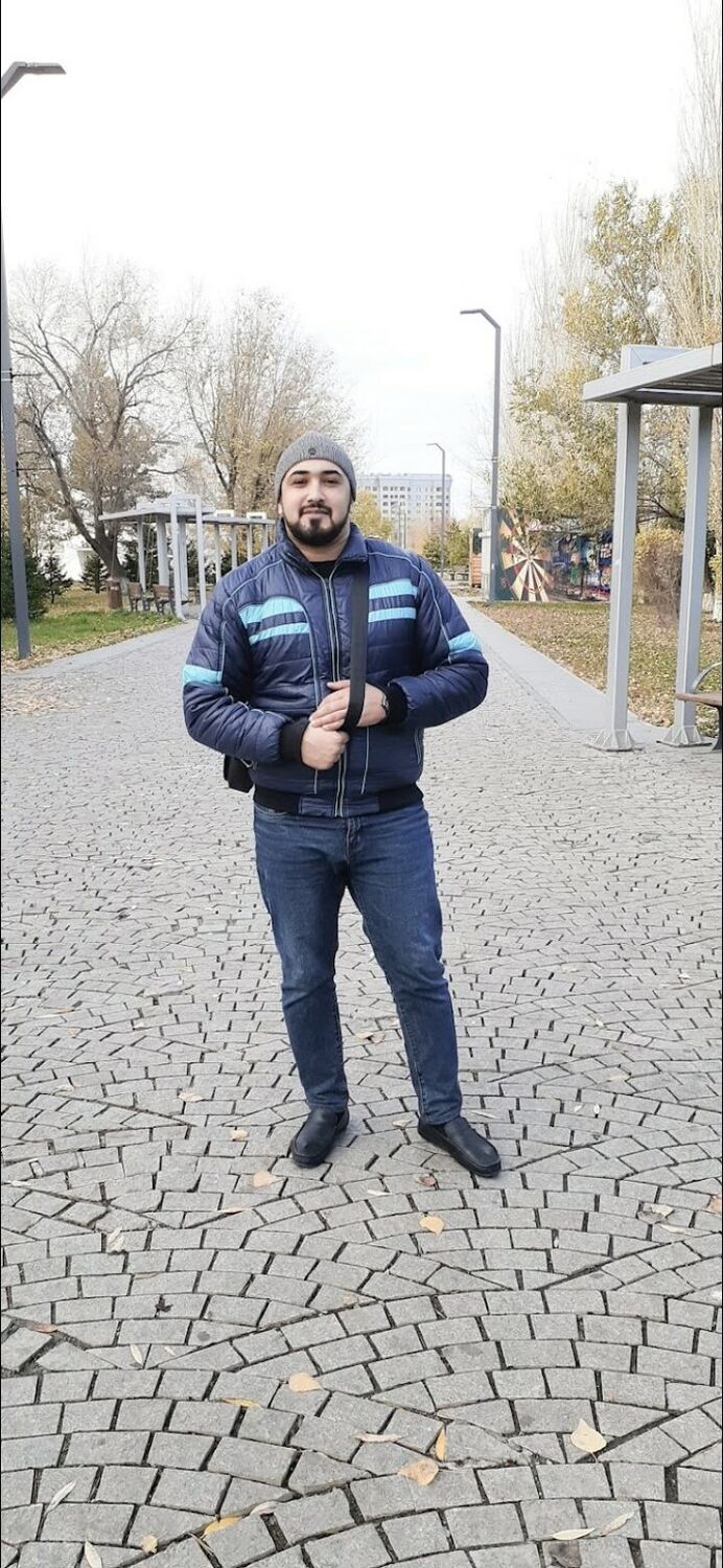  ,   Ali, 33 ,   ,   