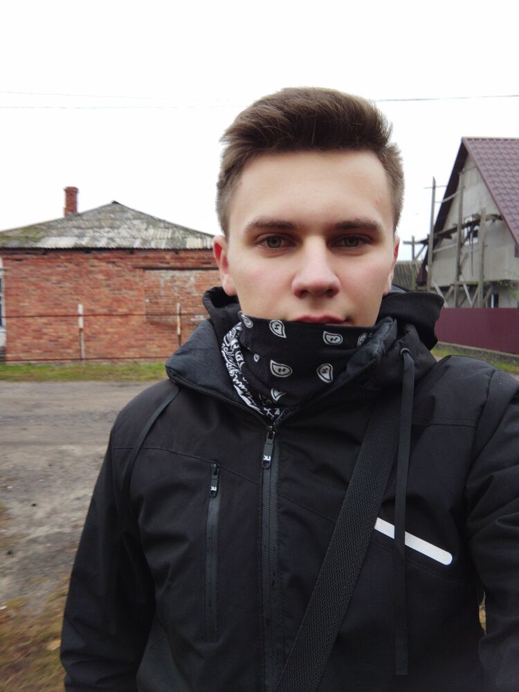  ,   Vitalii, 23 ,   ,   , c , 