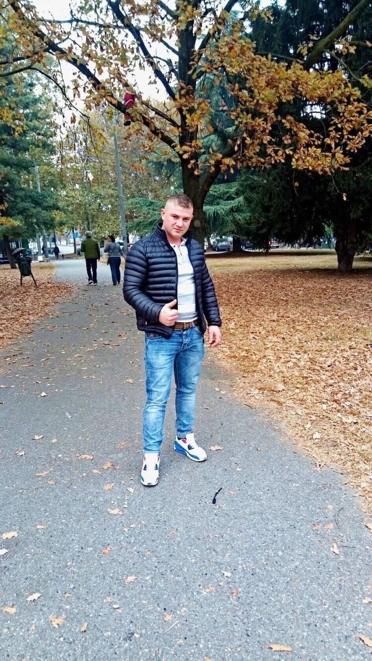  46796397  Eugeniu, 34 ,    Radlice