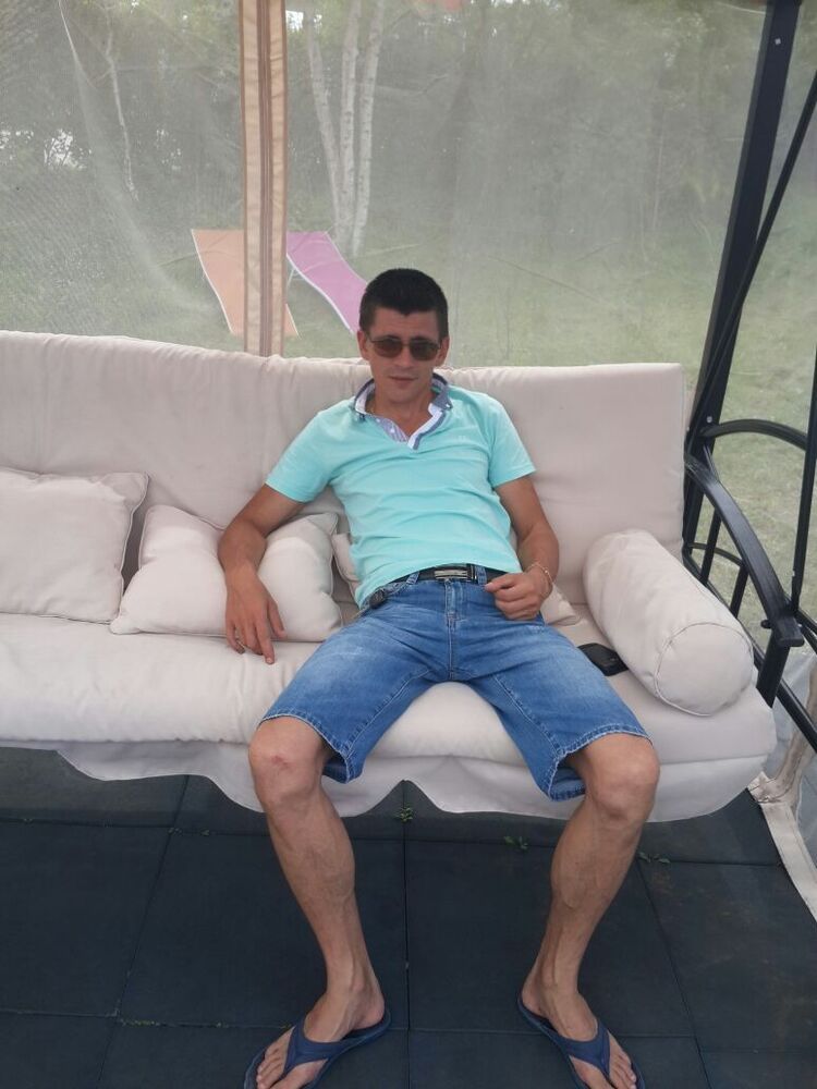  ,   Aleksandr, 47 ,  