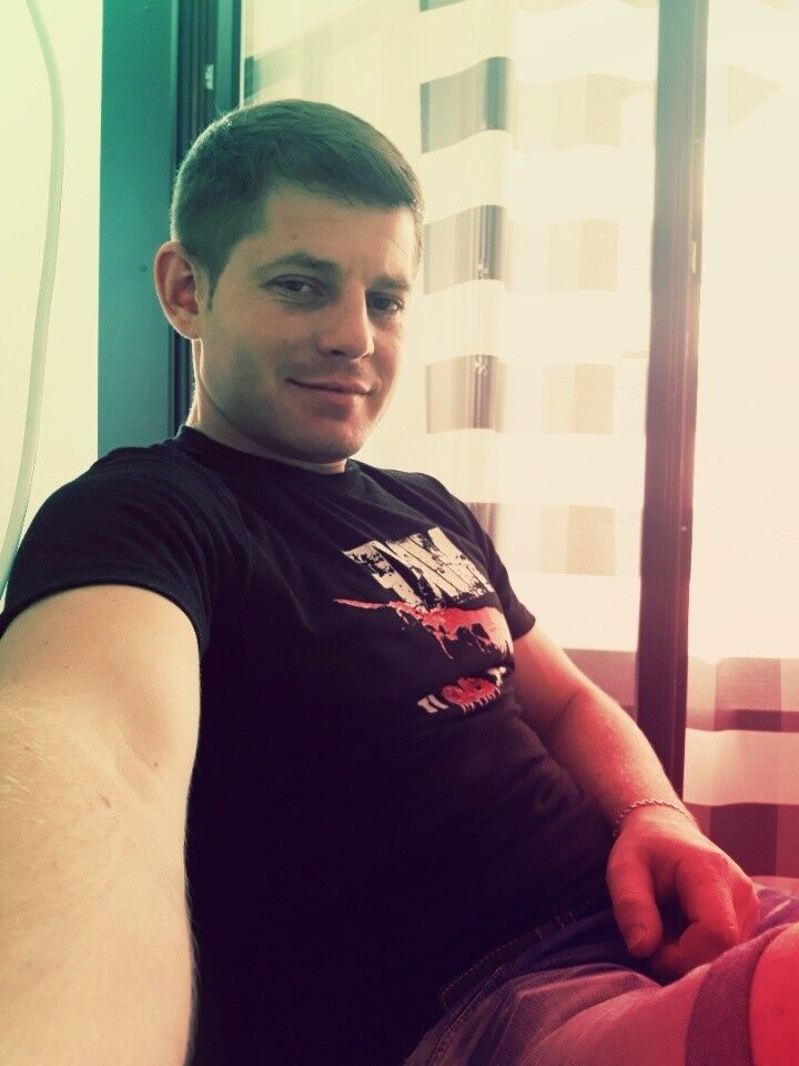  ,   Petia, 31 ,   ,   , c 