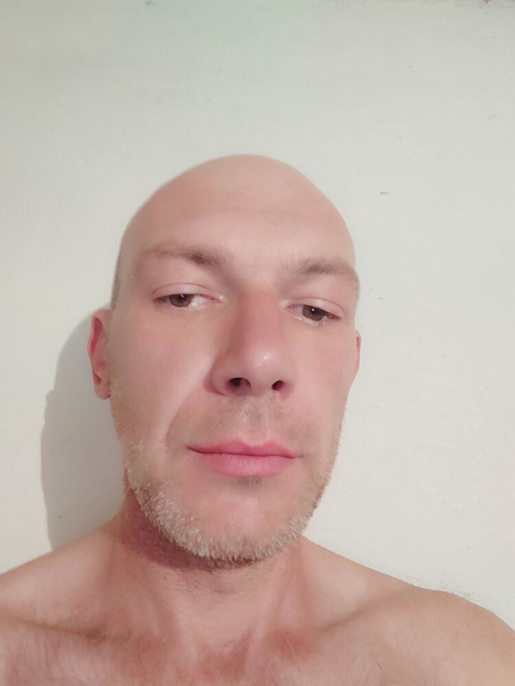  46164227  , 42 ,    