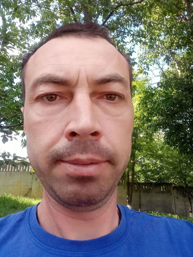  ,   Ian, 42 ,   ,   