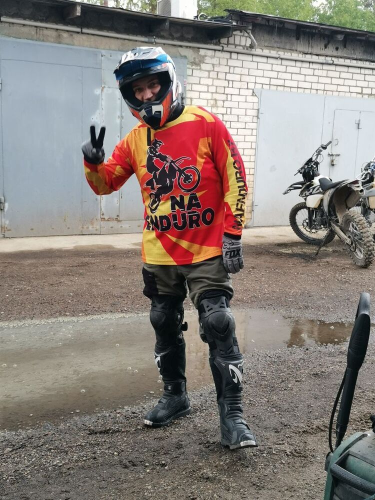  48570797  , 36 ,    