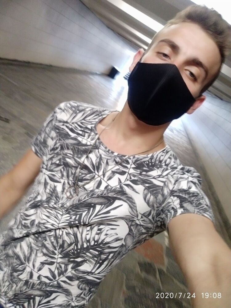  20637077  Malush, 27 ,    