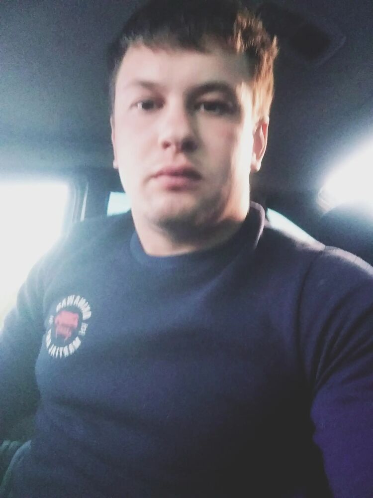  ,   Evgeny, 32 ,   ,   