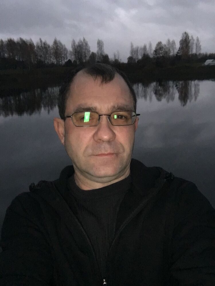  ,   Sergej, 44 ,   c 