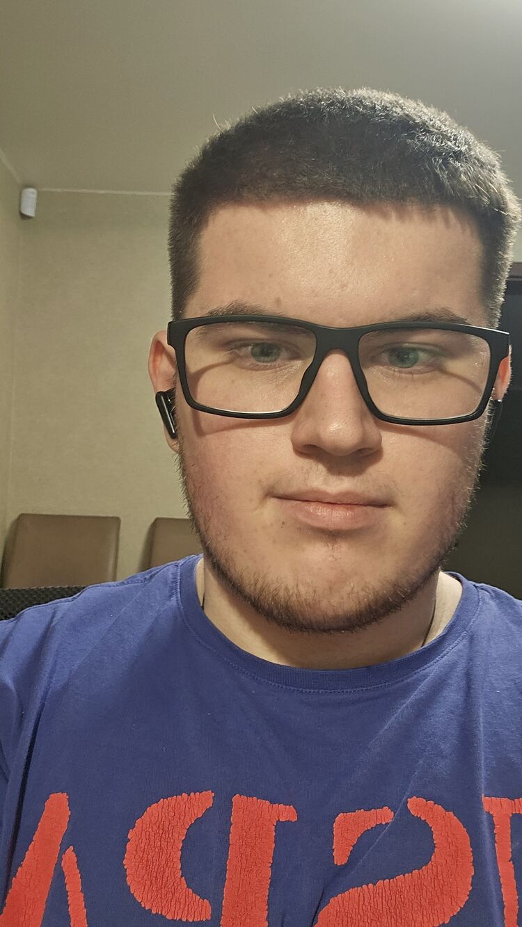  ,   Denis, 21 ,   ,   
