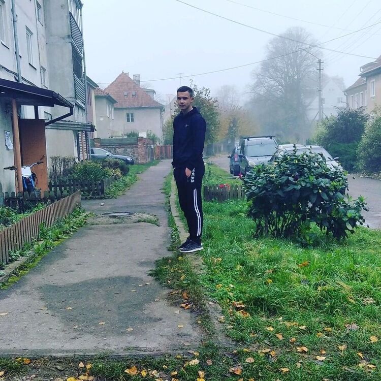  ,   Albert, 23 ,   ,   