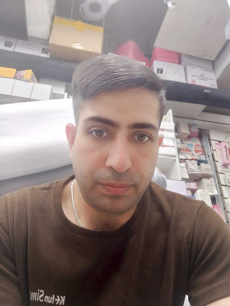  52834737  Fazal, 33 ,    