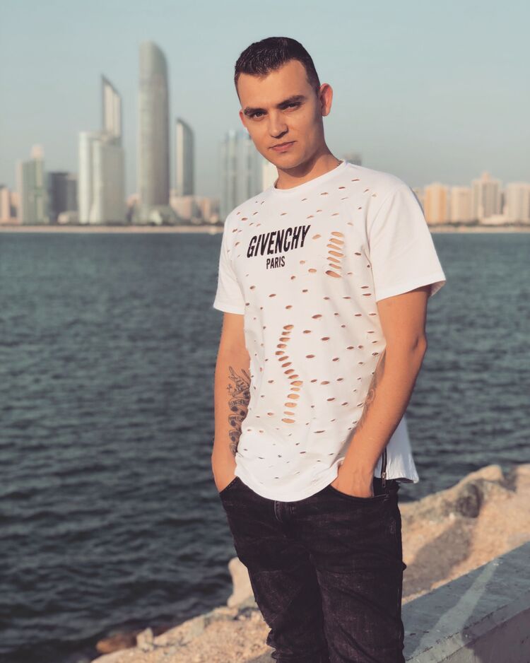  ,   , 32 ,   , 