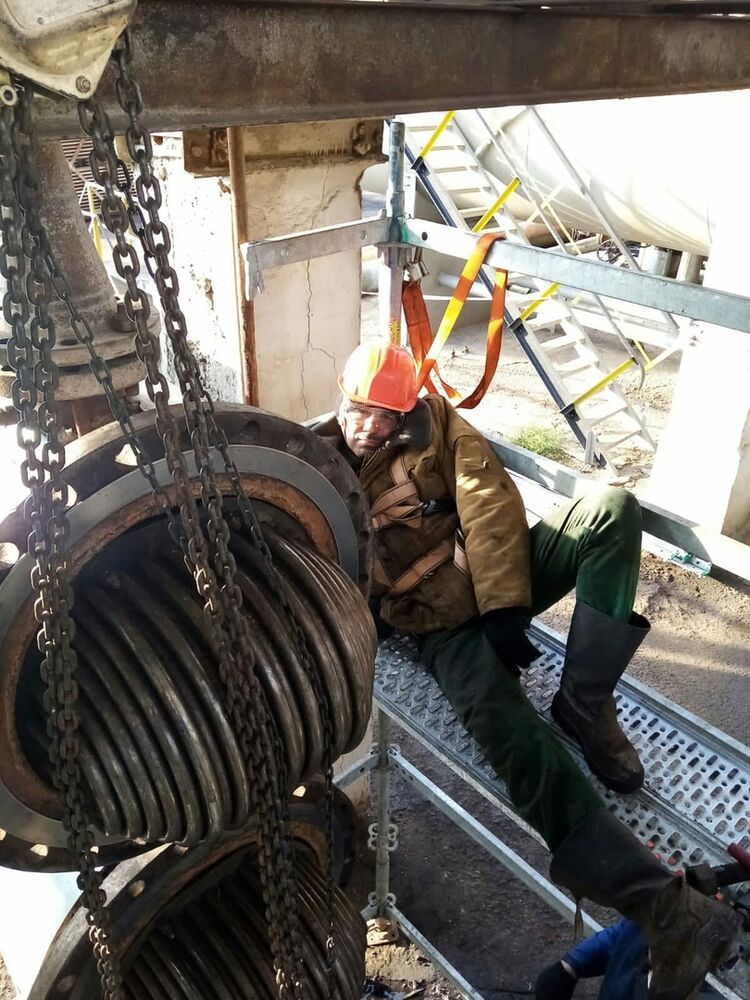  28715957  , 46 ,    