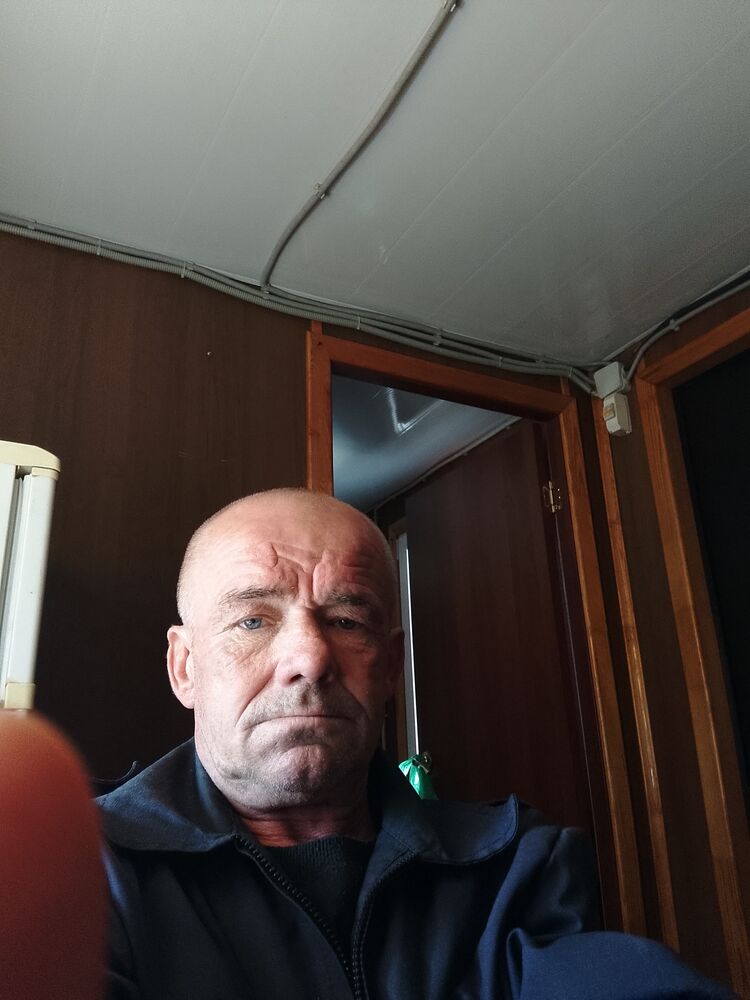  46208287  , 56 ,     
