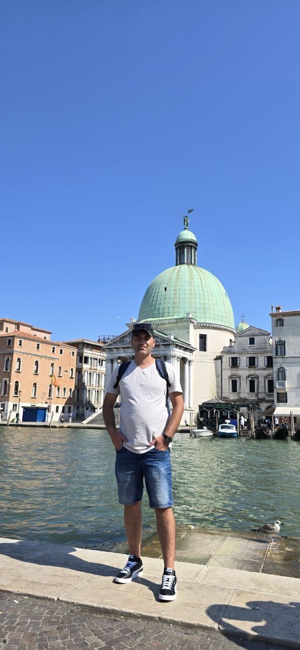  53703647  Bakhtiyor, 33 ,    