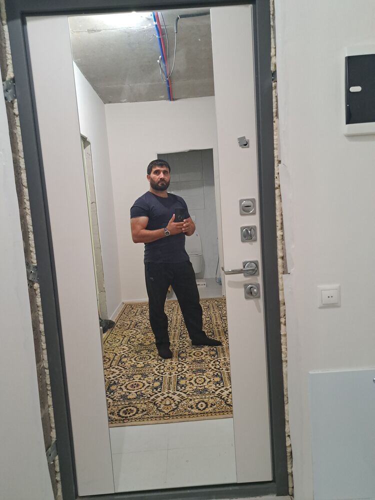  45081947  , 41 ,    
