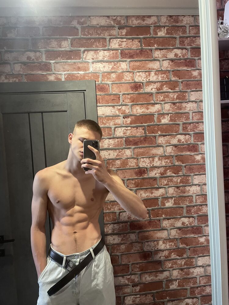  27087627  Denis, 24 ,    --