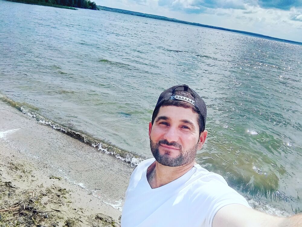  ,   BAD GUYS, 37 ,     , c 