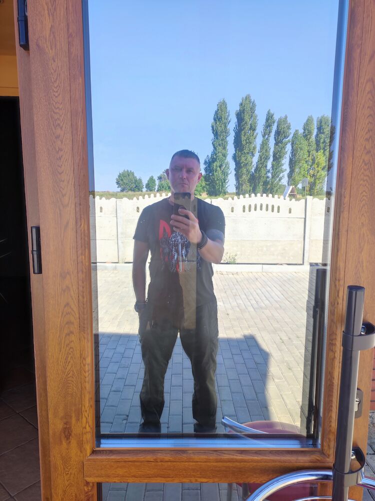 44335837  , 39 ,    