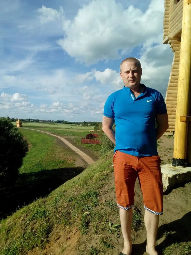  31113057  Sergey, 34 ,    