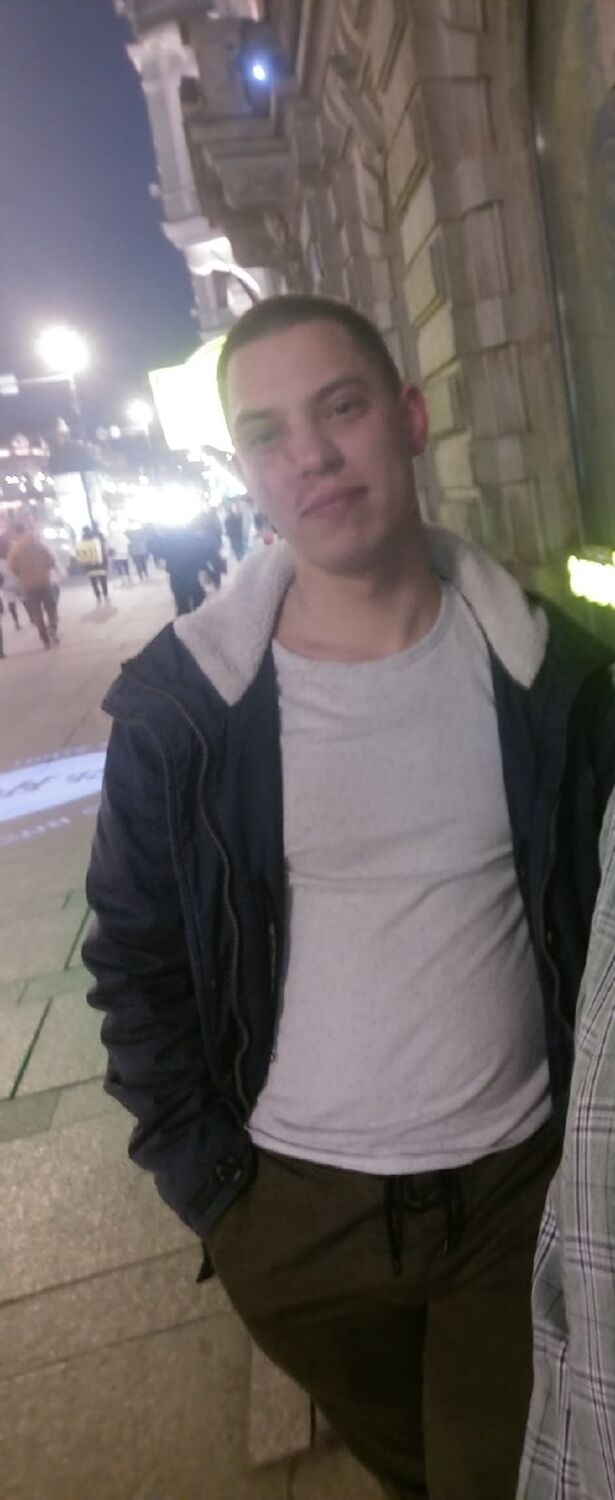  27848427  Andrey, 28 ,    