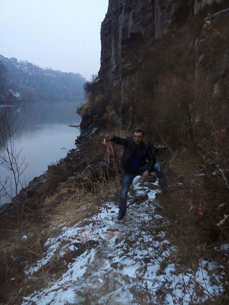  43254407  Ash Ash, 40 ,    