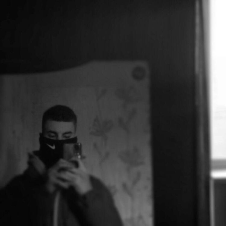  33013977  , 21 ,    